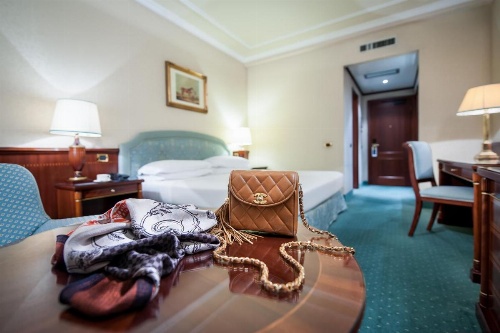 Royal Hotel Carlton image 10