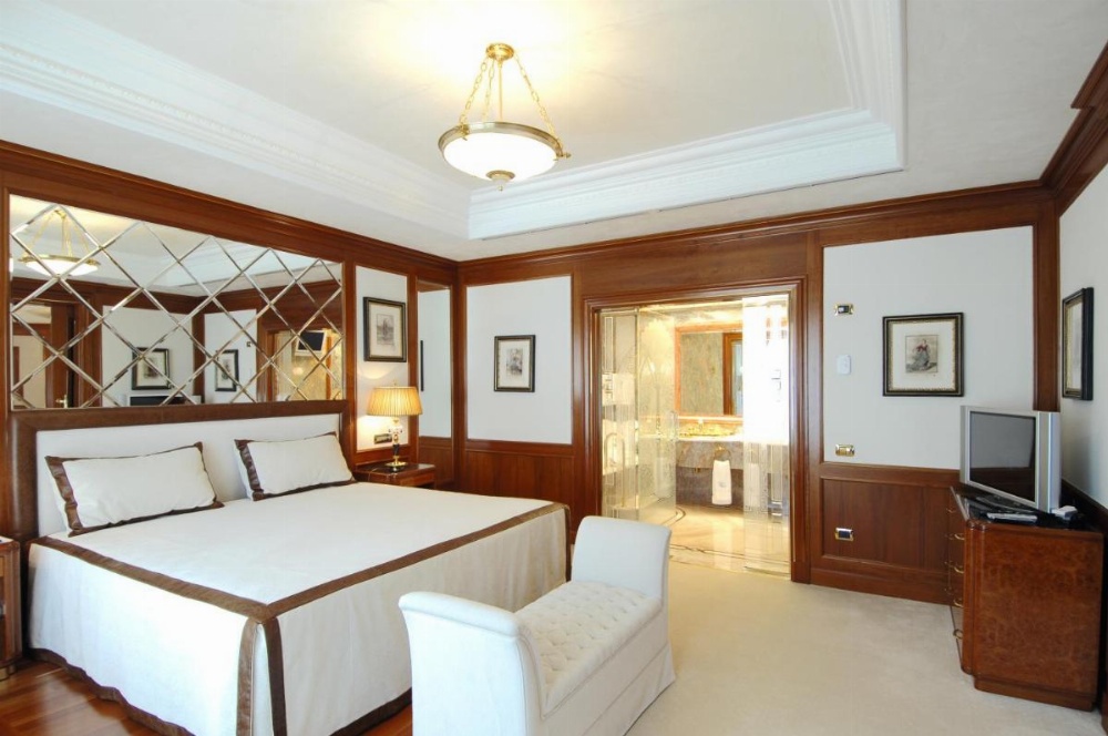 Royal Hotel Carlton